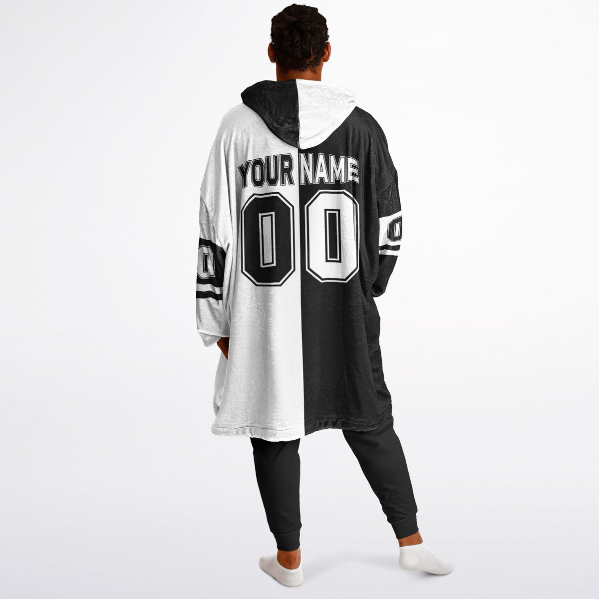 Black & White Halftime